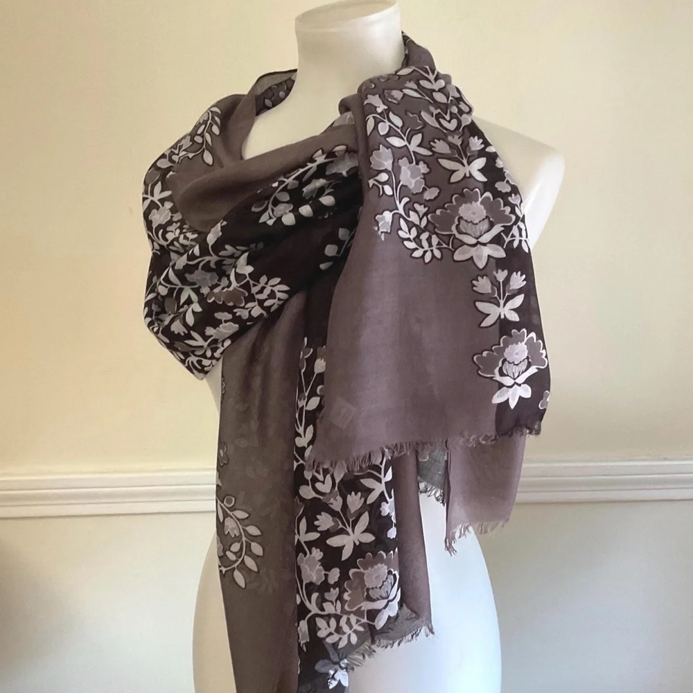 Vera Bradley Floral Scarf in Brown and White with fringe - Picture 8 of 10